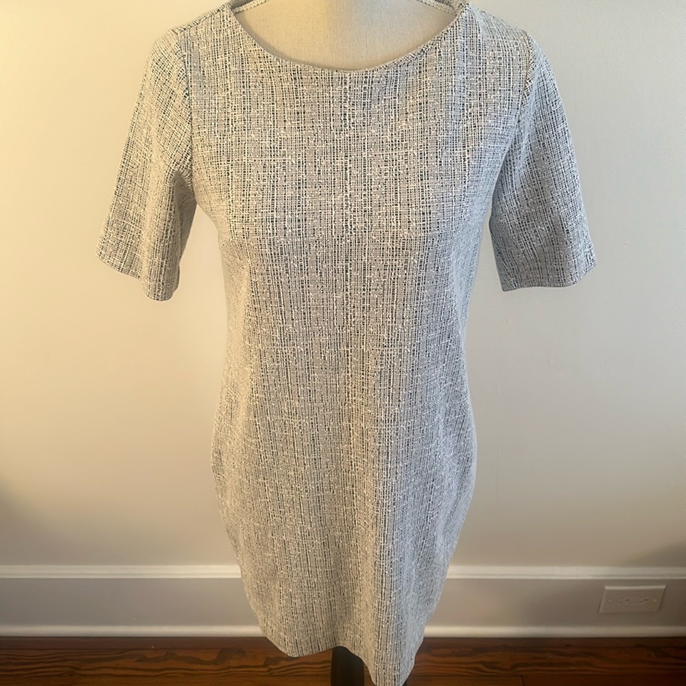Banana Republic Gray tweed short-sleeve dress Sz 4